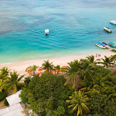 Paradise Beach Hotel & Resort West Bay Buitenkant foto