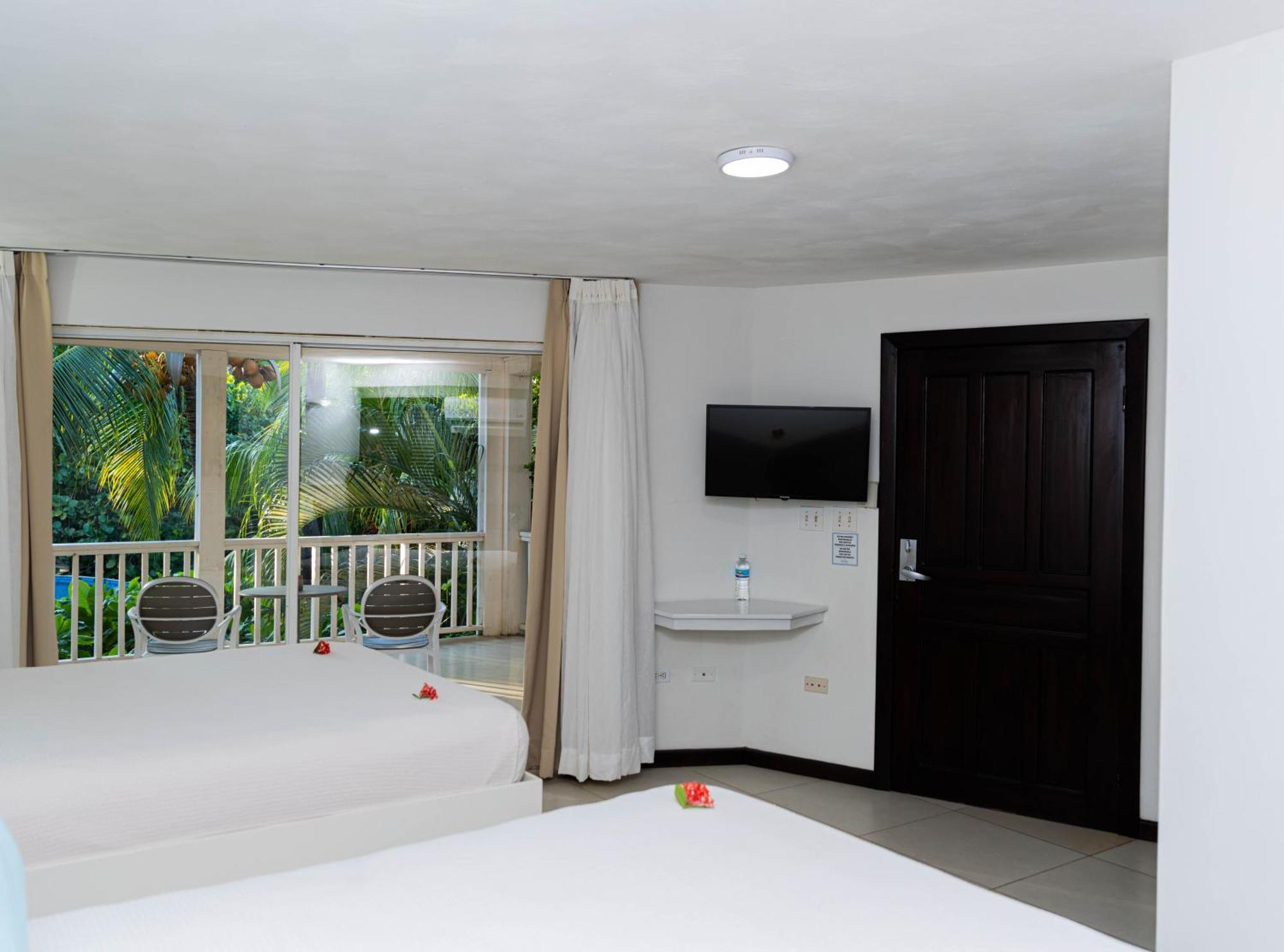 Paradise Beach Hotel & Resort West Bay Kamer foto