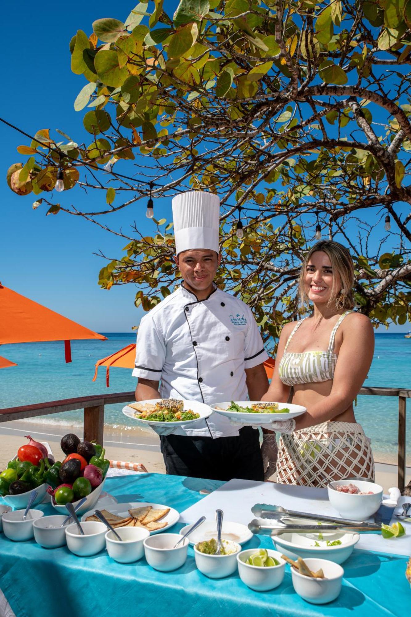 Paradise Beach Hotel & Resort West Bay Buitenkant foto